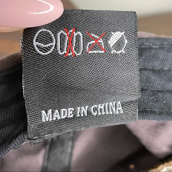 KBETHOS Hunters Co Outdoors EQPT Distressed Dark Gray and Olive Cap - Picture 8 of 8